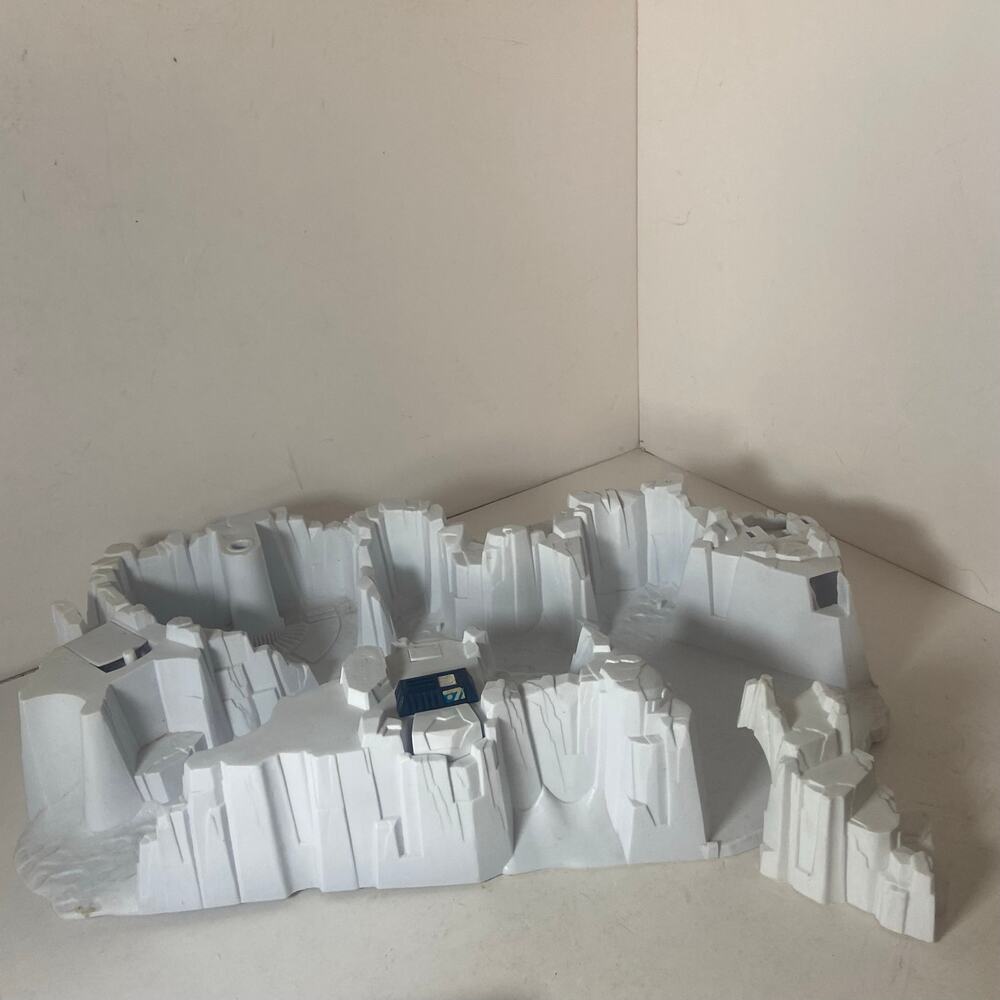 1980 Vintage Star Wars Hoth Imperial Attack Base INCOMPLETE Kenner Ice Planet